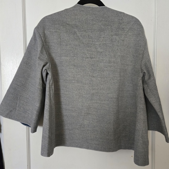 3/4" Sleeve Blue/Grey Jacket - Size Medium - Picture 3 of 3